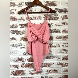 A New Day Women’s Bodysuit Twist Front Adjustable Straps Pink Sz L